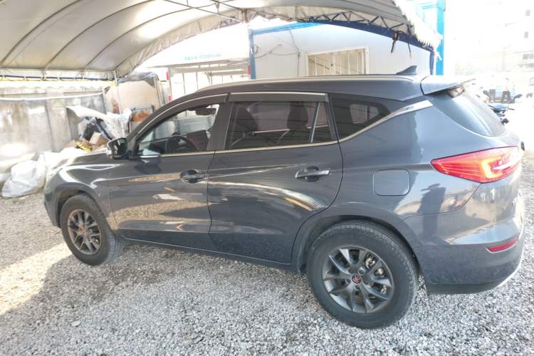 Used BYD Song 2019 1.5TI Automatic Smart Connect Luxurious Edition Exterior 3