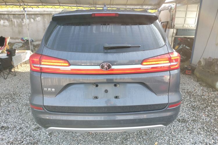 Used BYD Song 2019 1.5TI Automatic Smart Connect Luxurious Edition Exterior 4