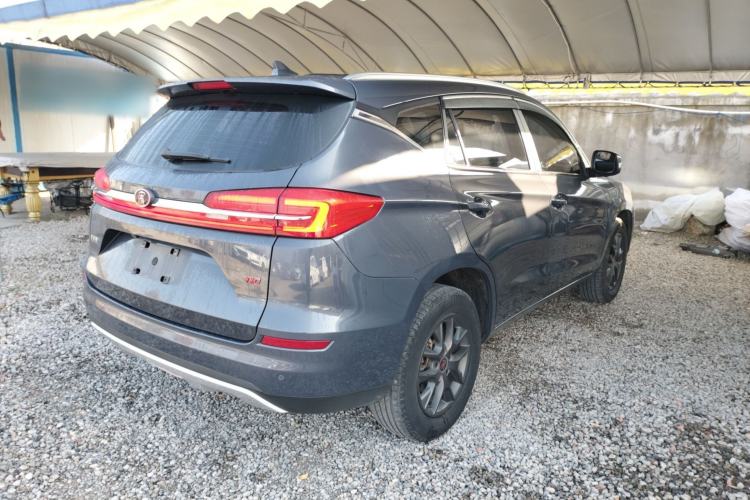 Used BYD Song 2019 1.5TI Automatic Smart Connect Luxurious Edition Exterior 5