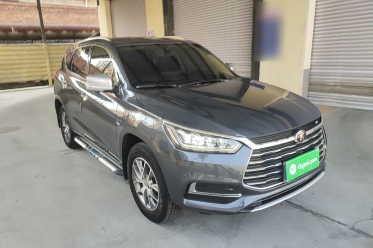 Used BYD Song 2019 1.5TI Manual Smart Connect Enjoyment Model Front Right 45 Deg