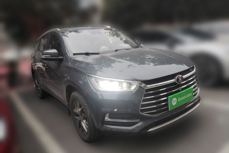 Used BYD Song 2019 1.5TI Automatic Smart Connect Luxurious Edition Front Right 45 Deg