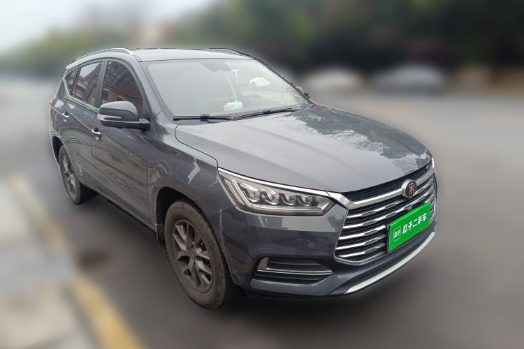 Used BYD Song 2019 1.5TI Automatic Smart Connect Luxurious Edition Front Right 45 Deg