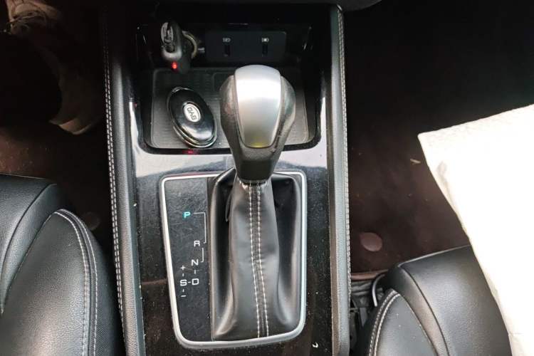 Used BYD Song 2019 1.5TI Automatic Smart Connect Dynamic Model Gear Lever