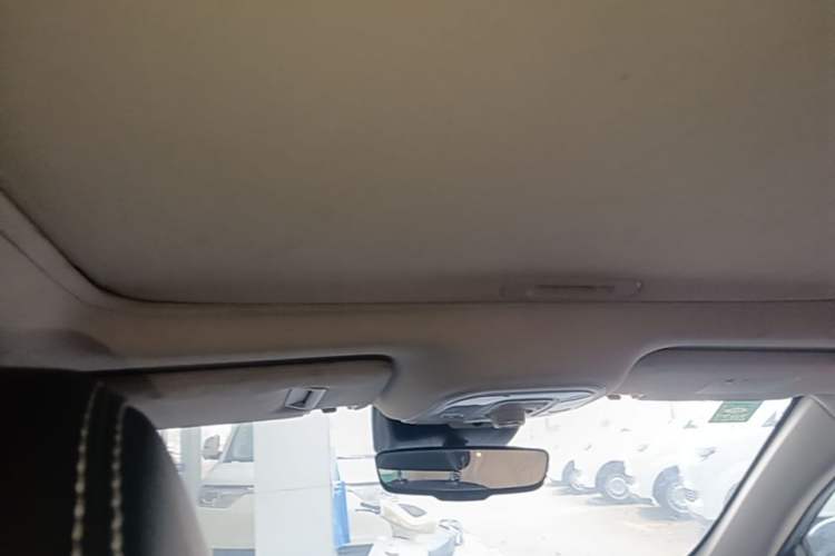 Used BYD Song 2019 1.5TI Automatic Smart Connect Luxurious Edition Headliner