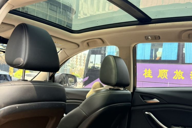 Used BYD Song 2019 1.5TI Automatic Smart Connect Luxe Version Headliner