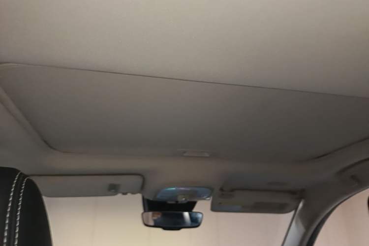 Used BYD Song 2019 1.5TI Automatic Smart Connect Luxurious Edition Headliner