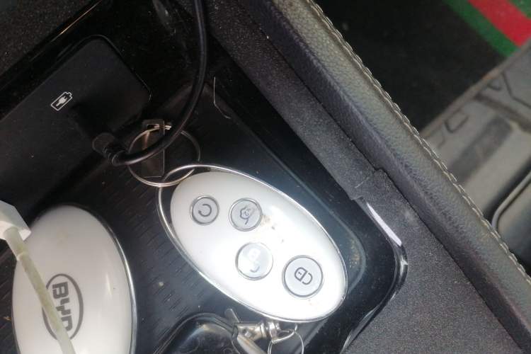 Used BYD Song 2019 1.5TI Automatic Smart Connect Luxurious Edition Interior 1