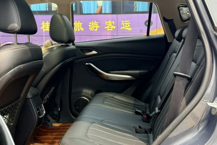 Used BYD Song 2019 1.5TI Automatic Smart Connect Luxe Version Interior 2