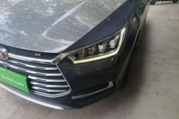 Used BYD Song 2019 1.5TI Automatic Smart Connect Luxurious Edition Left Front Headlight