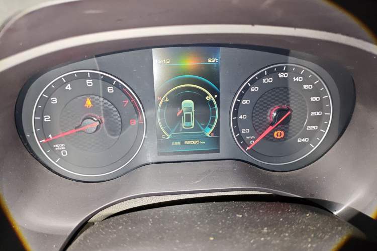 Used BYD Song 2019 1.5TI Manual Smart Connect Enjoyment Model Odometer Close Up