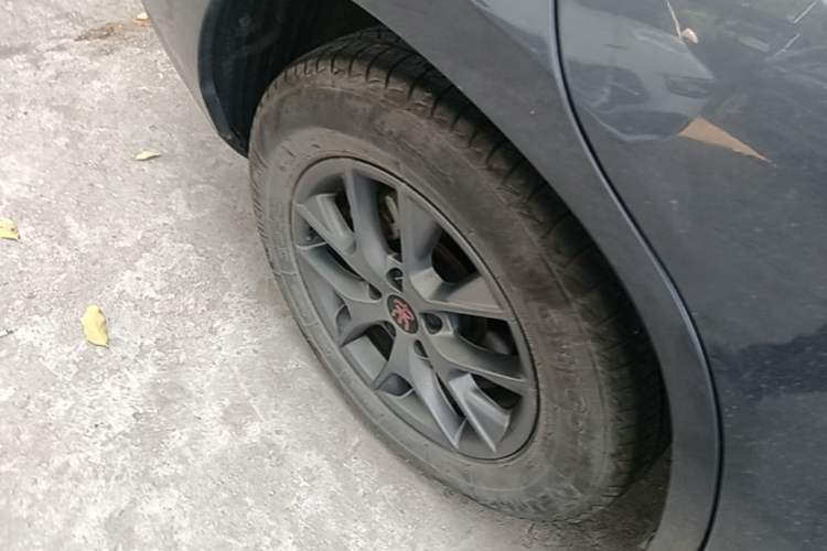 Used BYD Song 2019 1.5TI Automatic Smart Connect Luxurious Edition Right Rear Wheel Hub