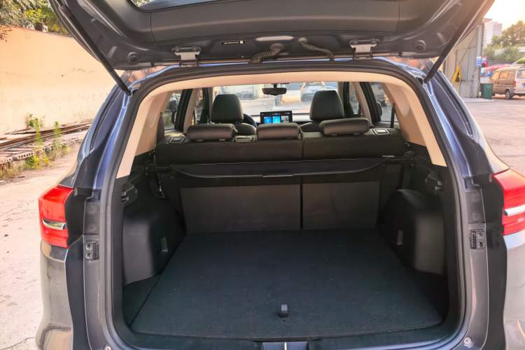Used BYD Song 2019 1.5TI Manual Smart Connect Enjoyment Model Trunk