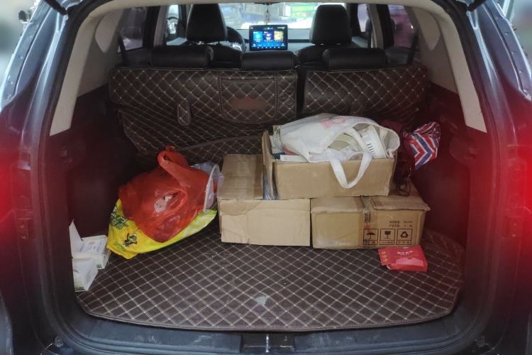 Used BYD Song 2019 1.5TI Automatic Smart Connect Luxurious Edition Trunk