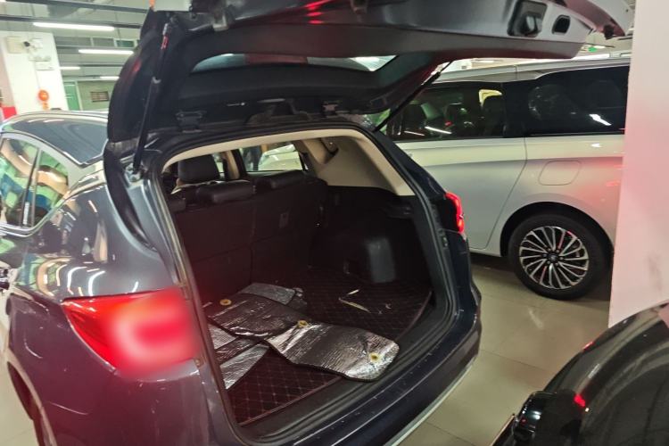 Used BYD Song 2019 1.5TI Automatic Smart Connect Luxe Version Trunk