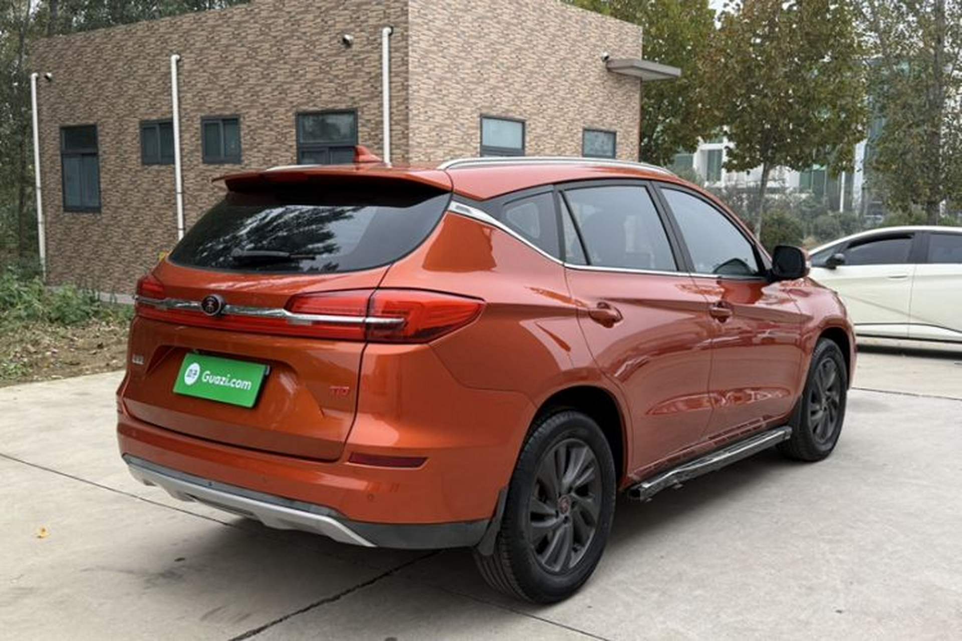 Used BYD Song 2019 1.5TI Automatic Smart Connect Luxe Version Exterior 4