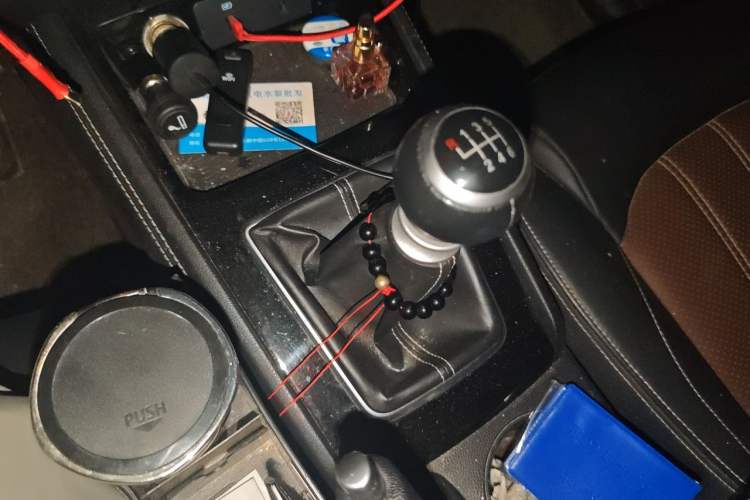 Used BYD Song 2019 1.5TI Manual Smart Connect Enhanced Model Gear Lever