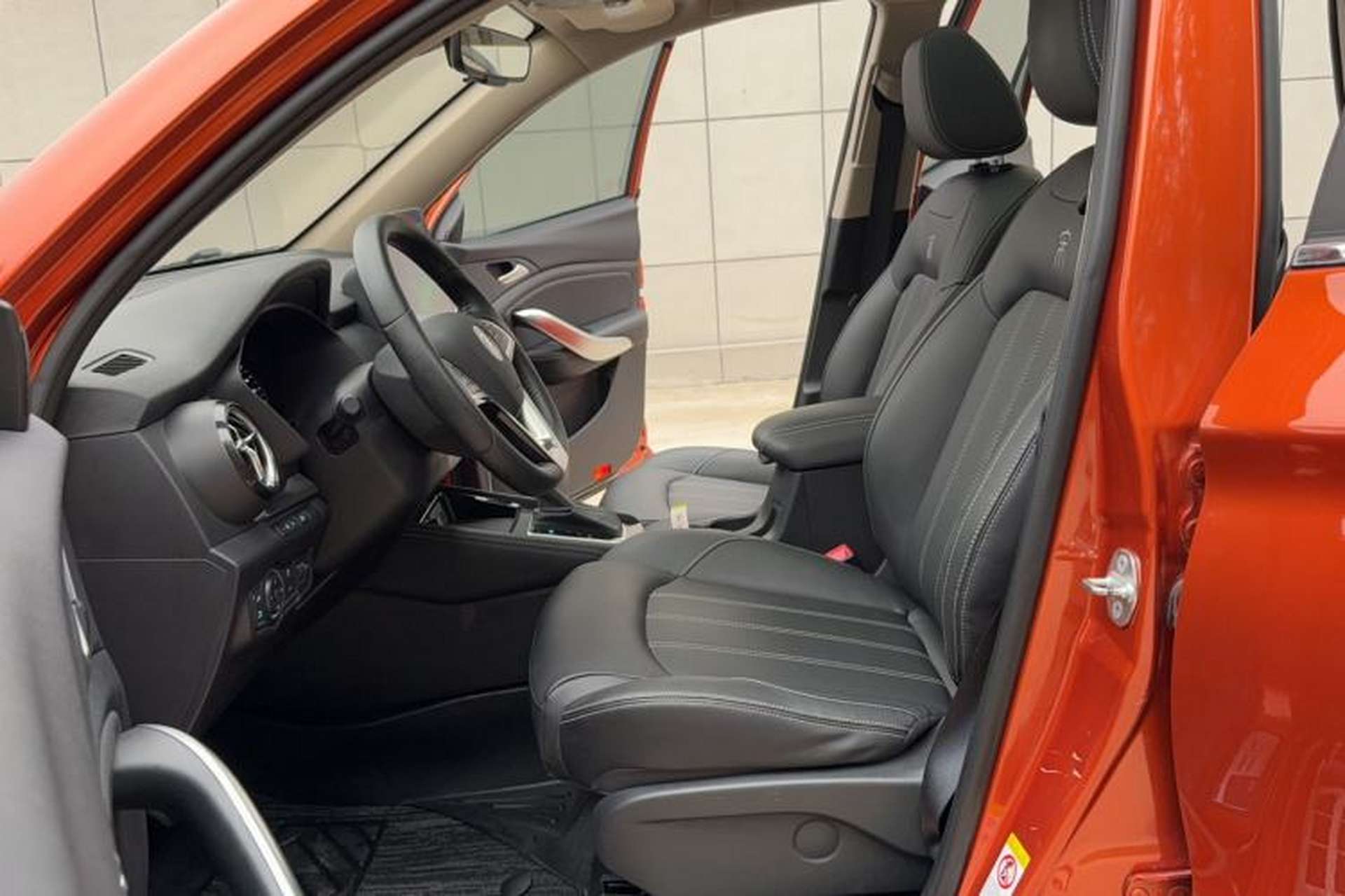 Used BYD Song 2019 1.5TI Automatic Smart Connect Luxe Version Left Front Seat
