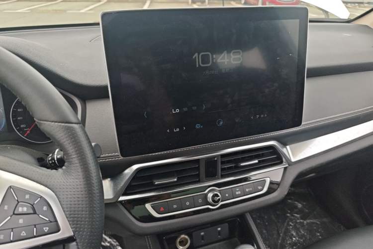 Used BYD Song 2019 1.5TI Automatic Smart Connect Luxe Version Audio And AC Panel