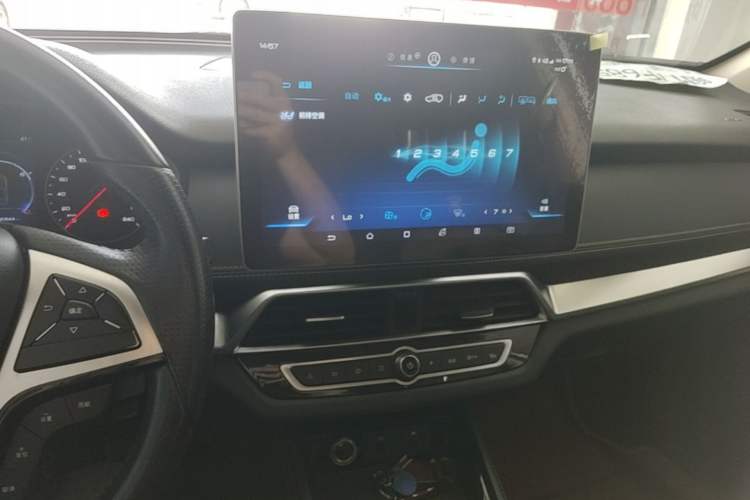 Used BYD Song 2019 1.5TI Manual Smart Connect Enhanced Model Audio And AC Panel