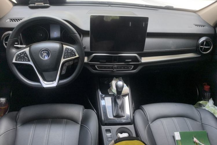 Used BYD Song 2019 1.5TI Automatic Smart Connect Luxurious Edition Center Console