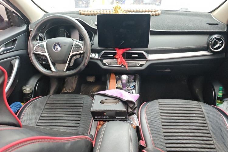 Used BYD Song 2019 1.5TI Automatic Smart Connect Dynamic Model Center Console