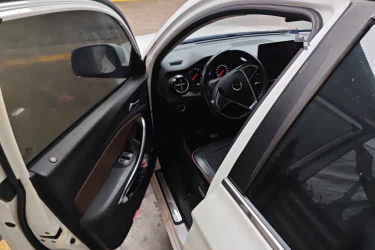 Used BYD Song 2019 1.5TI Manual Smart Connect Enhanced Model Driver Seat