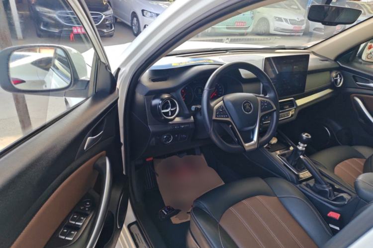 Used BYD Song 2019 1.5TI Manual Smart Connect Enhanced Model Driver Seat
