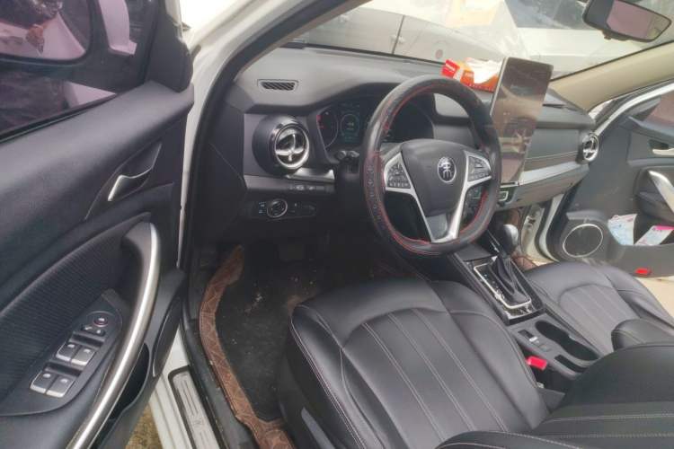 Used BYD Song 2019 1.5TI Automatic Smart Connect Luxurious Edition Driver Seat