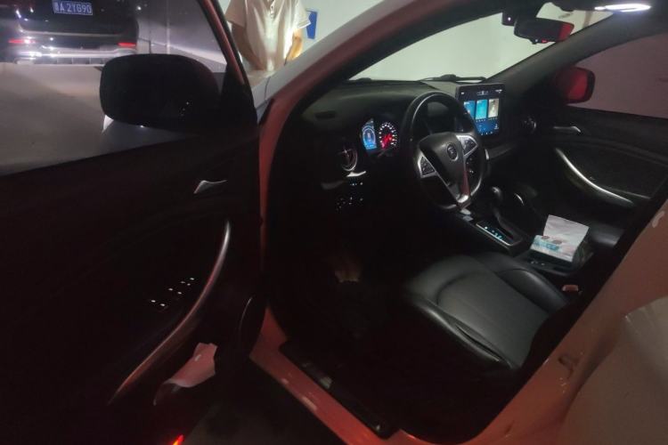 Used BYD Song 2019 1.5TI Automatic Smart Connect Dynamic Model Driver Seat