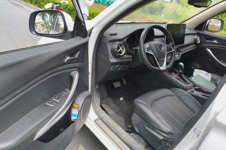 Used BYD Song 2019 1.5TI Automatic Smart Connect Dynamic Model Driver Seat
