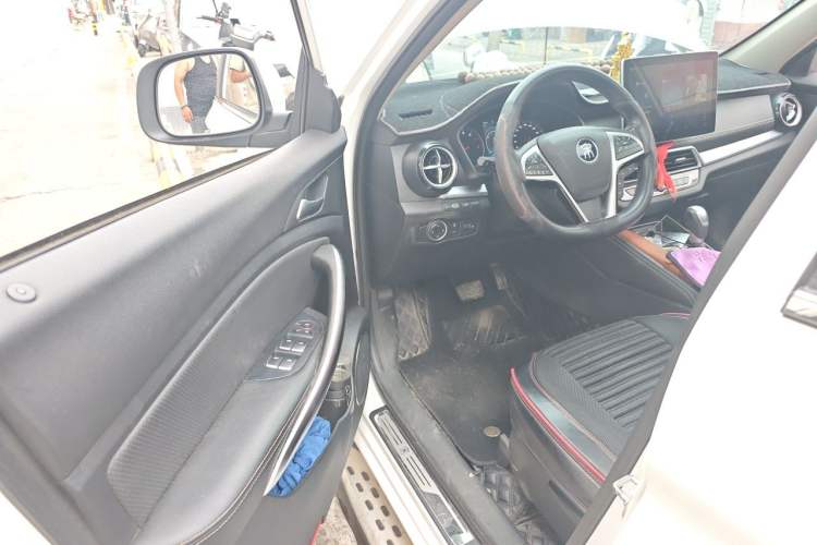 Used BYD Song 2019 1.5TI Automatic Smart Connect Dynamic Model Driver Seat