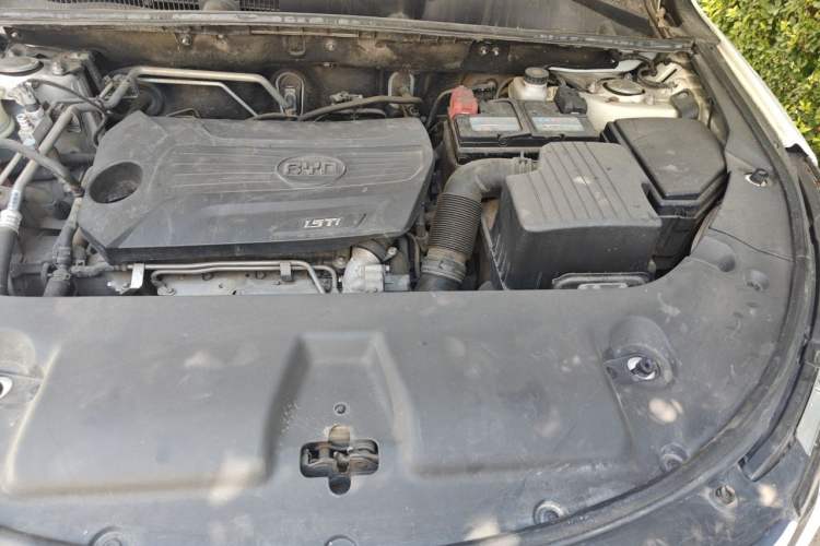 Used BYD Song 2019 1.5TI Automatic Smart Connect Luxurious Edition Engine Bay