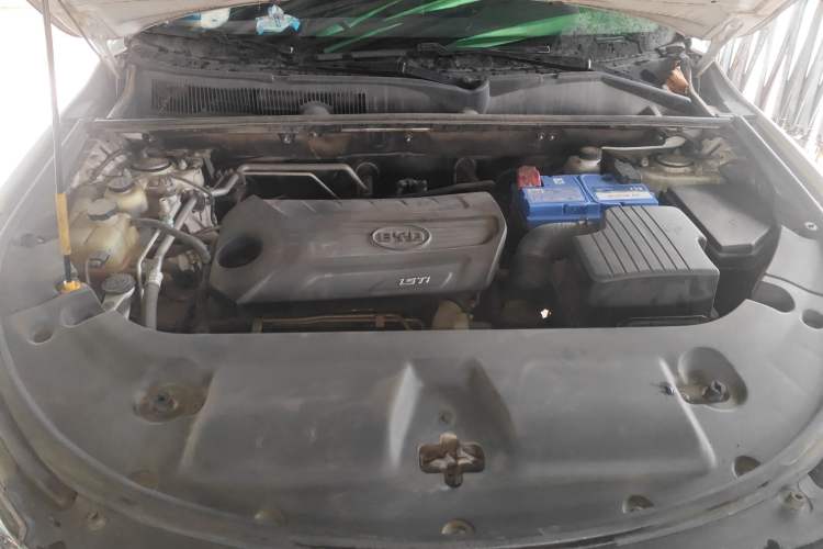 Used BYD Song 2019 1.5TI Automatic Smart Connect Luxurious Edition Engine Bay