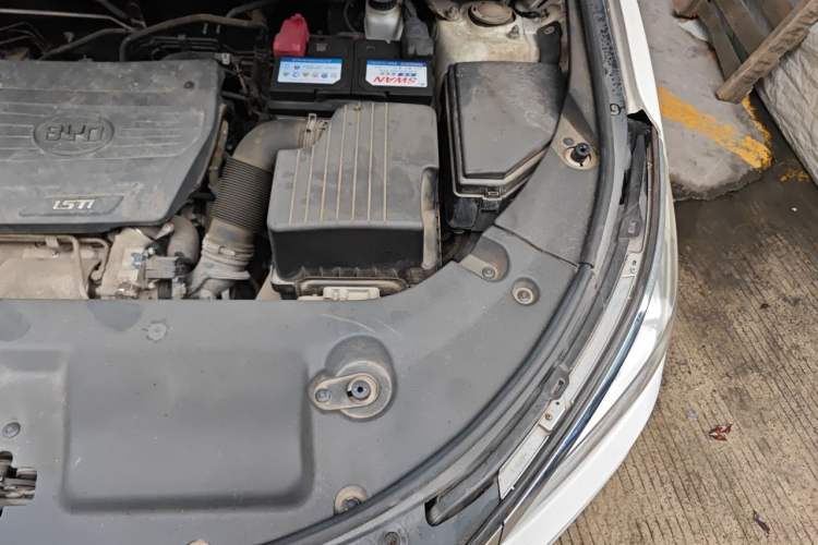 Used BYD Song 2019 1.5TI Manual Smart Connect Enhanced Model Engine Bay Left