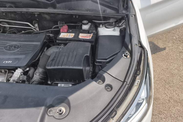 Used BYD Song 2019 1.5TI Manual Smart Connect Enhanced Model Engine Bay Left