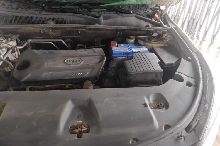 Used BYD Song 2019 1.5TI Automatic Smart Connect Luxurious Edition Engine Bay Left
