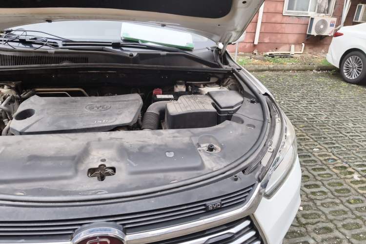 Used BYD Song 2019 1.5TI Automatic Smart Connect Luxe Version Engine Bay Left