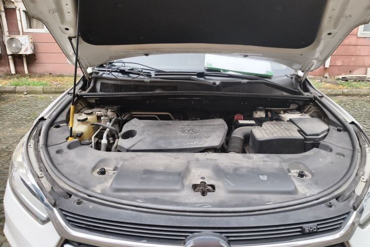 Used BYD Song 2019 1.5TI Automatic Smart Connect Luxe Version Engine Bay