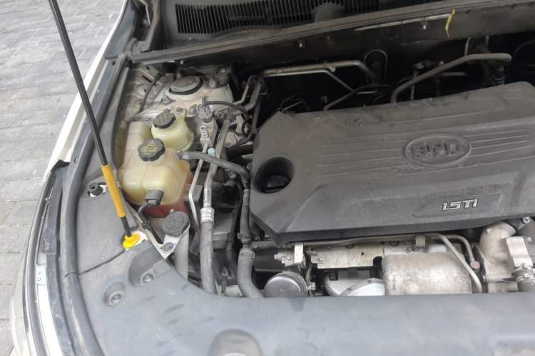 Used BYD Song 2019 1.5TI Automatic Smart Connect Luxurious Edition Engine Bay Right