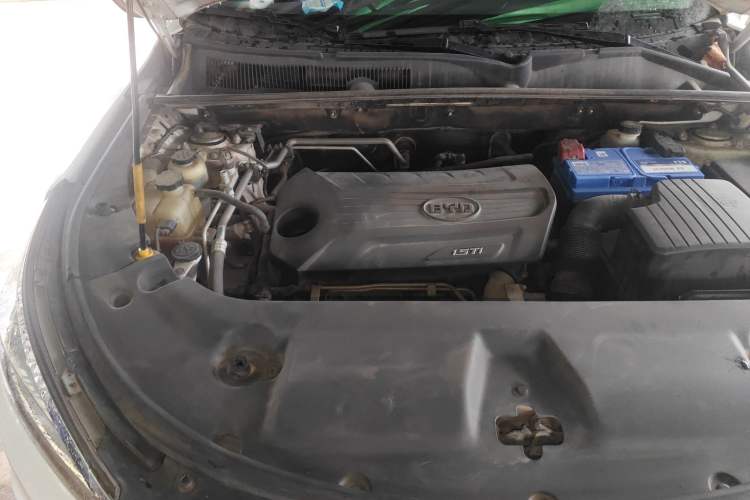 Used BYD Song 2019 1.5TI Automatic Smart Connect Luxurious Edition Engine Bay Right