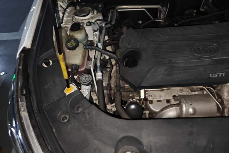 Used BYD Song 2019 1.5TI Automatic Smart Connect Dynamic Model Engine Bay Right