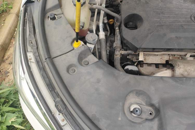 Used BYD Song 2019 1.5TI Automatic Smart Connect Dynamic Model Engine Bay Right