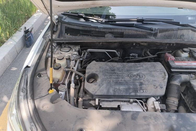 Used BYD Song 2019 1.5TI Automatic Smart Connect Luxe Version Engine Bay Right