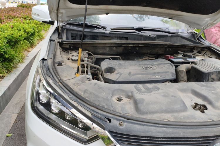 Used BYD Song 2019 1.5TI Automatic Smart Connect Dynamic Model Engine Bay Right