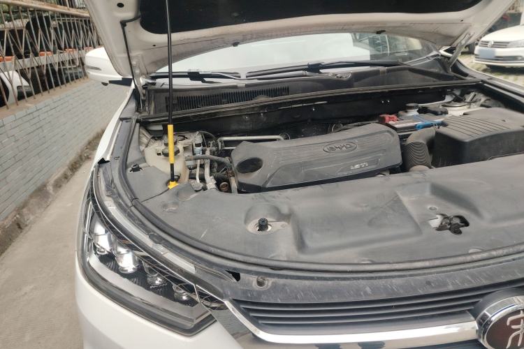 Used BYD Song 2019 1.5TI Manual Smart Connect Enjoyment Model Engine Bay Right