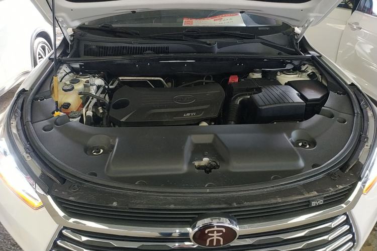 Used BYD Song 2019 1.5TI Automatic Smart Connect Luxurious Edition Engine Bay