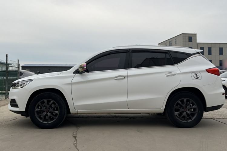 Used BYD Song 2019 1.5TI Automatic Smart Connect Luxurious Edition Exterior 2