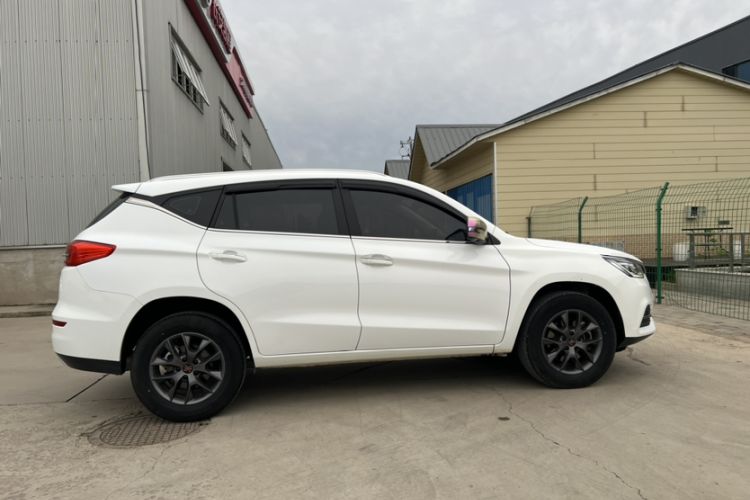Used BYD Song 2019 1.5TI Automatic Smart Connect Luxurious Edition Exterior 3