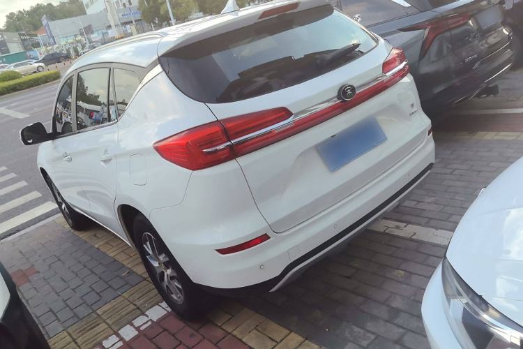 Used BYD Song 2019 1.5TI Manual Smart Connect Enhanced Model Exterior 3