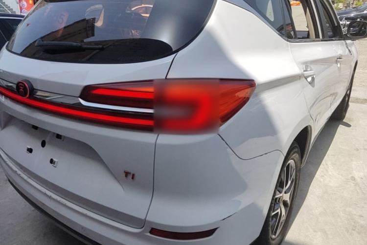Used BYD Song 2019 1.5TI Manual Smart Connect Enhanced Model Exterior 3